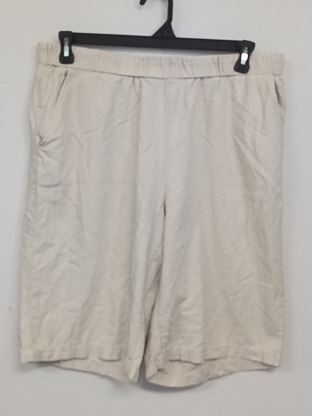 Chadwicks Linen Rayon Lightweight Beige Elastic Waist Pull On Bermuda Shorts LT